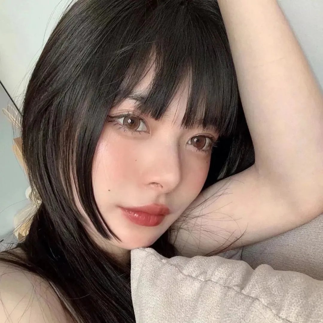 夏日午后的初缠爱恋